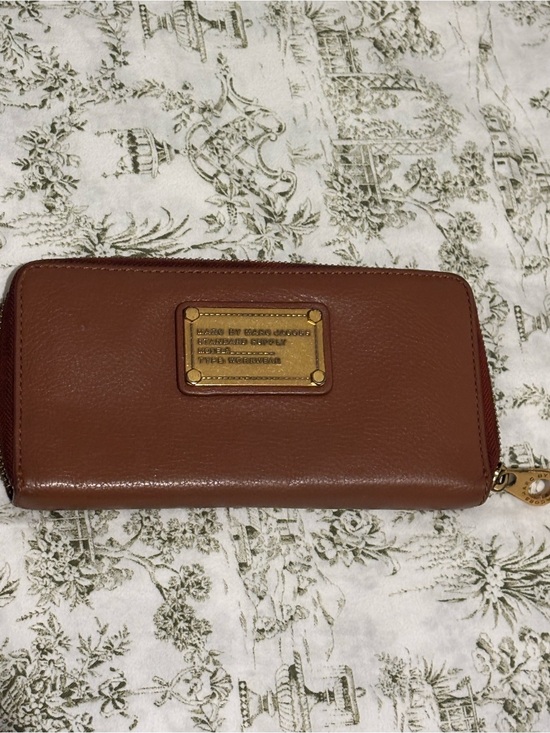 Marc By Marc Jacobs Handbags - Marc by Marc Jacobs Cognac Brown Leather Zip-Around Wallet with Gold Plate